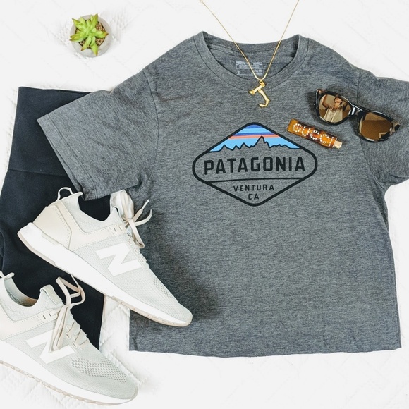 Patagonia Tops - $40 Cropped Patagonia Tee